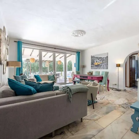 Splendid 6 Bedrooms Casa Sacha Marias Short Drive Carvoeiro (Lagoa)
