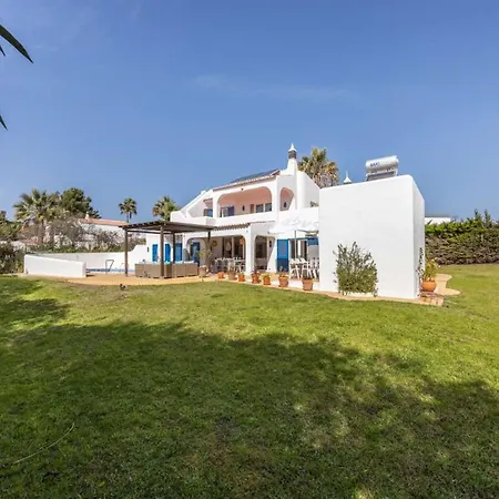 Splendid 6 Bedrooms Casa Sacha Marias Short Drive *