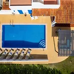 Splendid 6 Bedrooms Casa Sacha Marias Short Drive Carvoeiro (Lagoa)