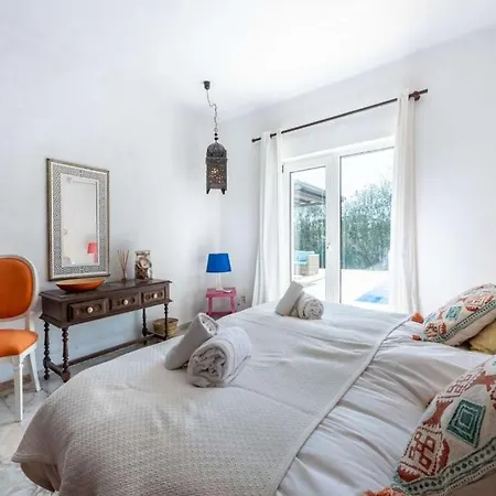 Splendid Carvoeiro 6 Bedrooms Casa Sacha Marias Short Drive To Centre Great Pool Area Villa Carvoeiro (Lagoa)