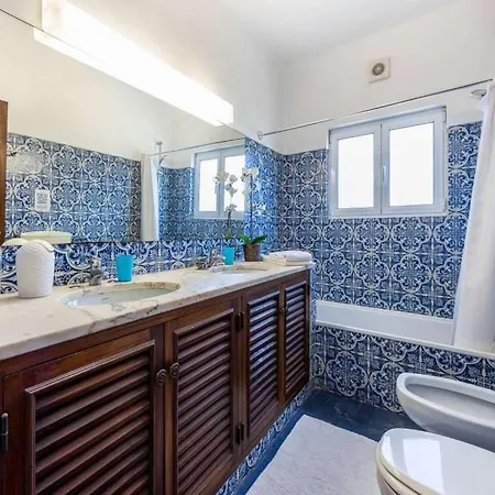 Splendid Carvoeiro 6 Bedrooms Casa Sacha Marias Short Drive To Centre Great Pool Area *