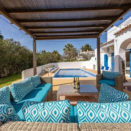 Splendid Carvoeiro 6 Bedrooms Casa Sacha Marias Short Drive To Centre Great Pool Area Carvoeiro (Lagoa)