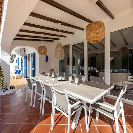 Splendid Carvoeiro 6 Bedrooms Casa Sacha Marias Short Drive To Centre Great Pool Area Carvoeiro (Lagoa)