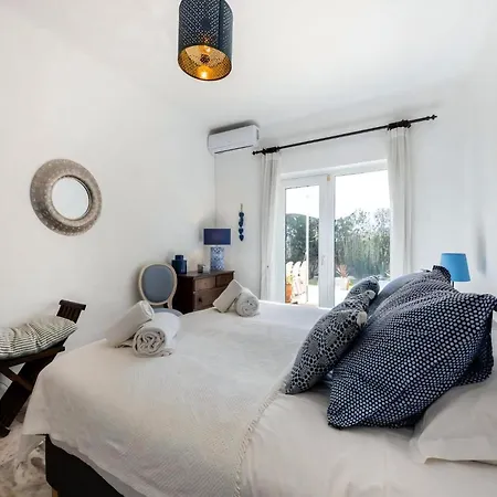 Splendid Carvoeiro 6 Bedrooms Casa Sacha Marias Short Drive To Centre Great Pool Area Carvoeiro (Lagoa)