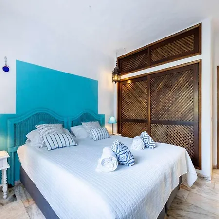 Splendid 6 Bedrooms Casa Sacha Marias Short Drive *
