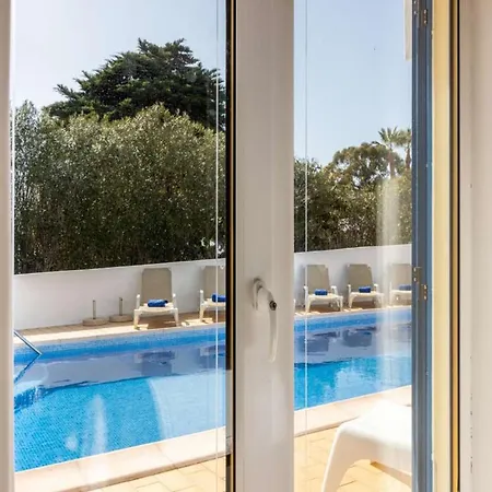 Splendid 6 Bedrooms Casa Sacha Marias Short Drive Вилла