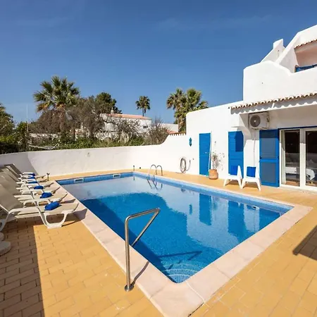 Splendid 6 Bedrooms Casa Sacha Marias Short Drive Карвоейру