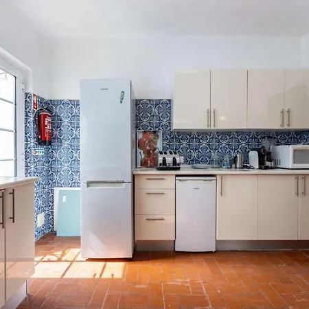 Splendid 6 Bedrooms Casa Sacha Marias Short Drive Карвоейру