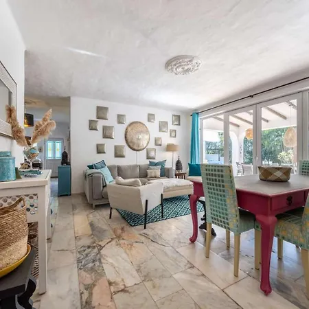 Splendid 6 Bedrooms Casa Sacha Marias Short Drive Карвоейру